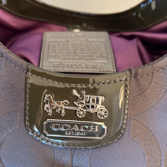 Authentic Coach Shoulder Bag - Picture 4 of 5